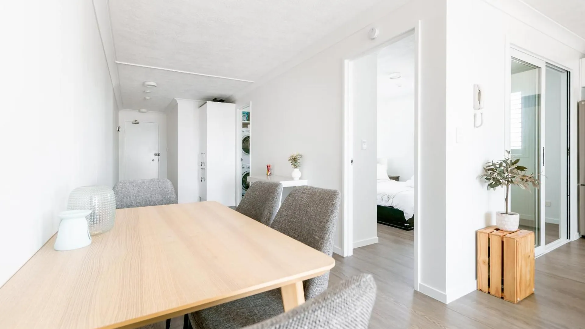 Freshly Renovated Modern Waterfront 1 Bedroom Unit غولد كوست أستراليا