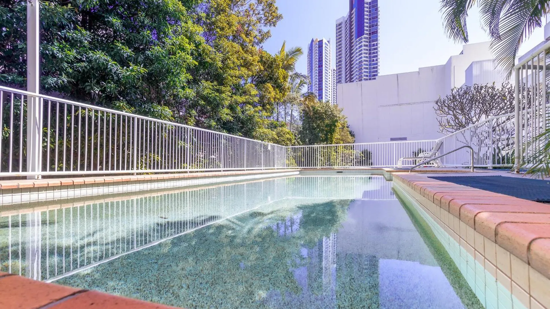 Freshly Renovated Modern Waterfront 1 Bedroom Unit غولد كوست أستراليا
