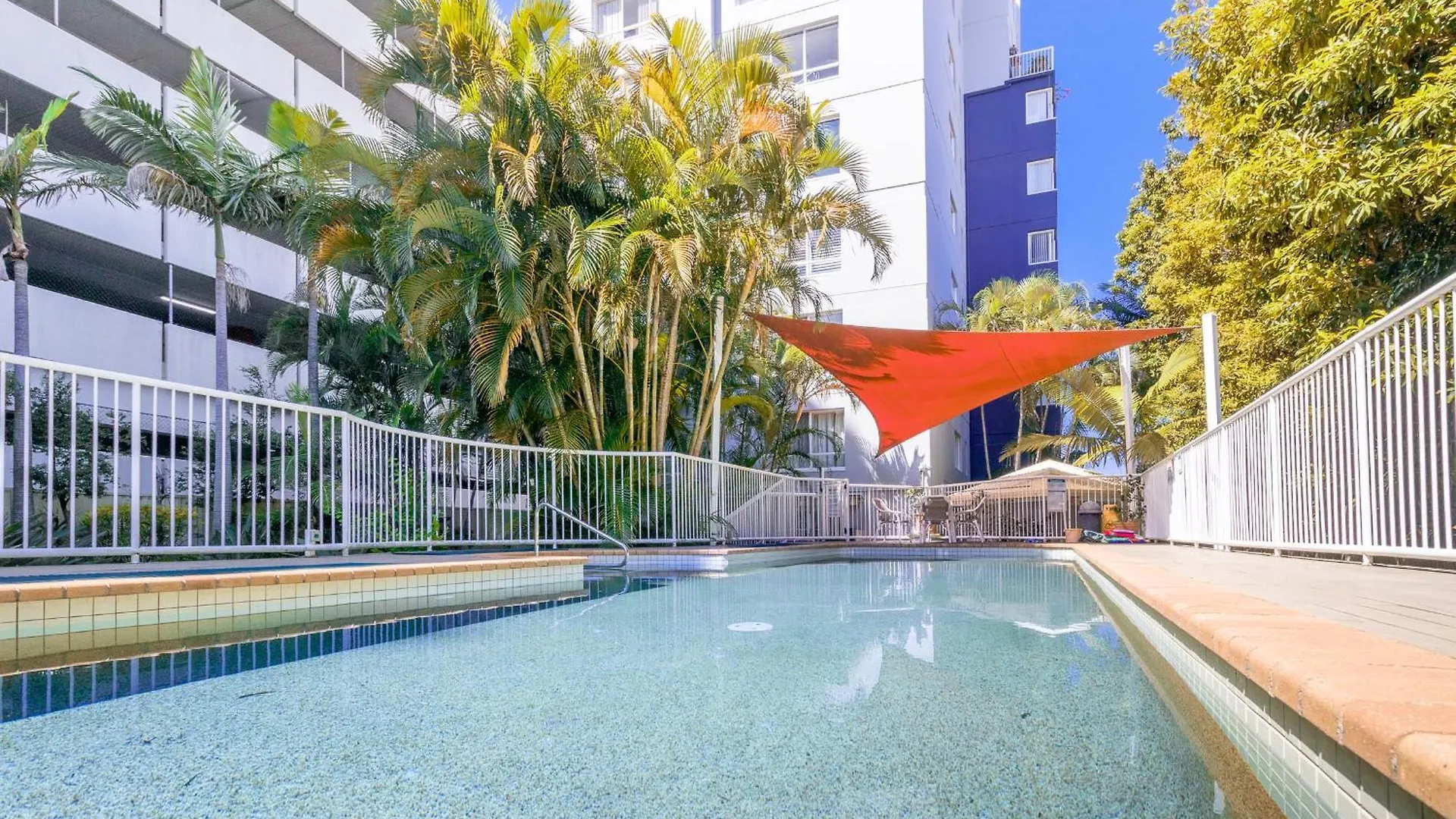 Apartment Freshly Renovated Modern Waterfront 1 Bedroom Unit Gold Coast Australia