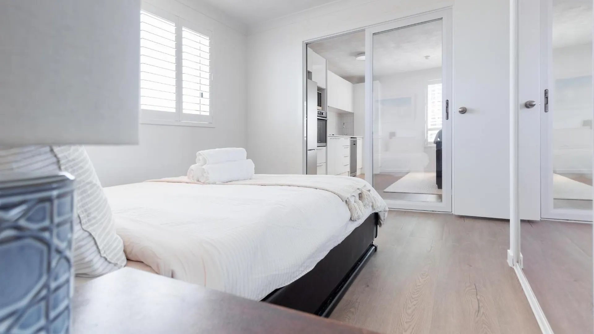Apartamento Freshly Renovated Modern Waterfront 1 Bedroom Unit Gold Coast